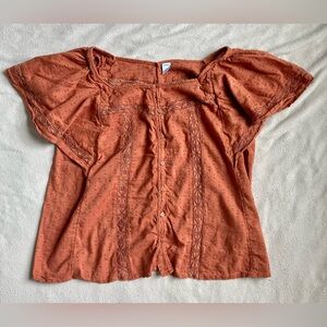 Short Flutter Sleeve Blouse with Lace Detail in Rust
